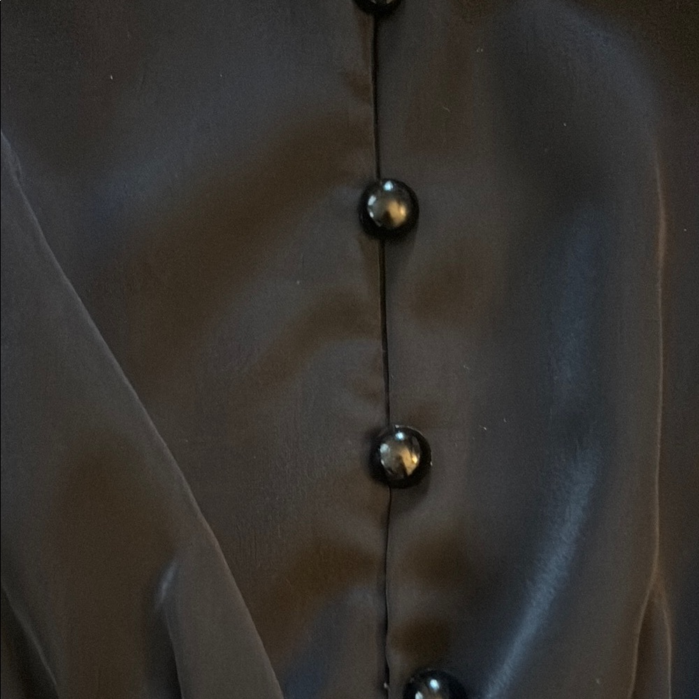 Elegant Black Women's Top - Picture 2 of 6